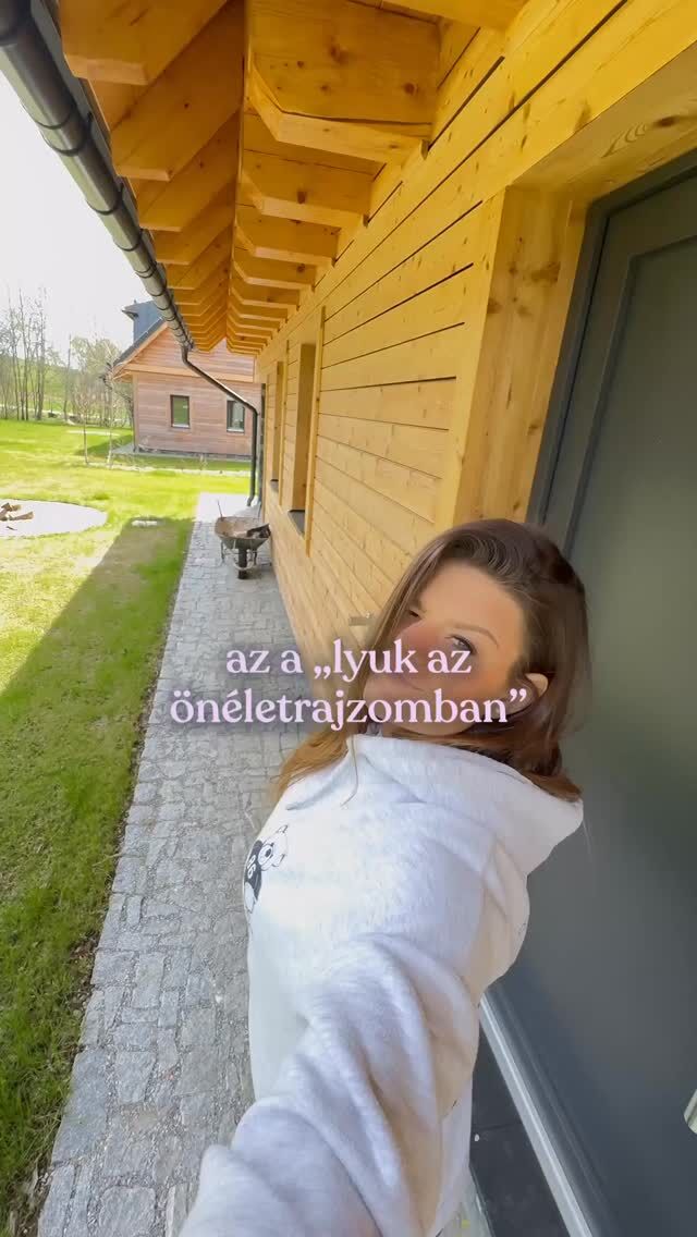 A szülőség: a legnehezebb, legszebb és egyben leginkább beteljesítő munka a világon. 🥹💜💫